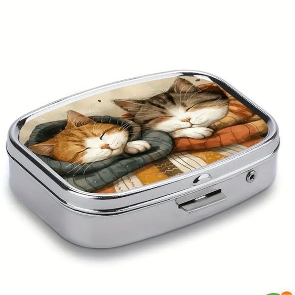 NEW| Cute Whimsical Cozy Cat Pattern Portable Pill Box Case Trinket Organizer - Picture 4 of 13